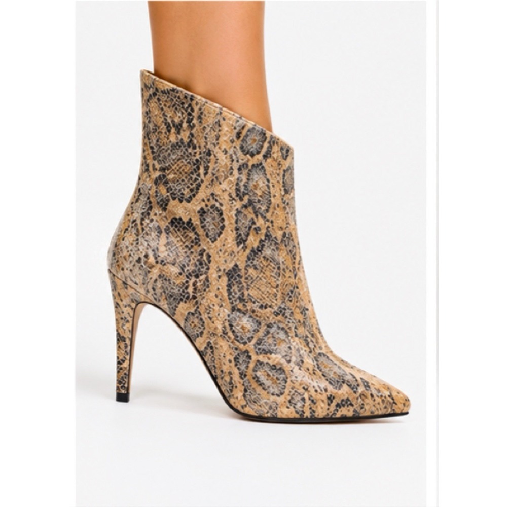 Express Women's Faux Snakeskin Ankle Boots Pointed Toe Stiletto Asymmetrical Y2K